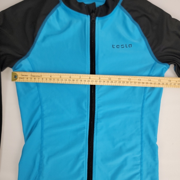Tesla Rash Guard Mens Medium Zip Front Long Sleeve Top Rashguard Swimsuit UPF 50 - Picture 6 of 8